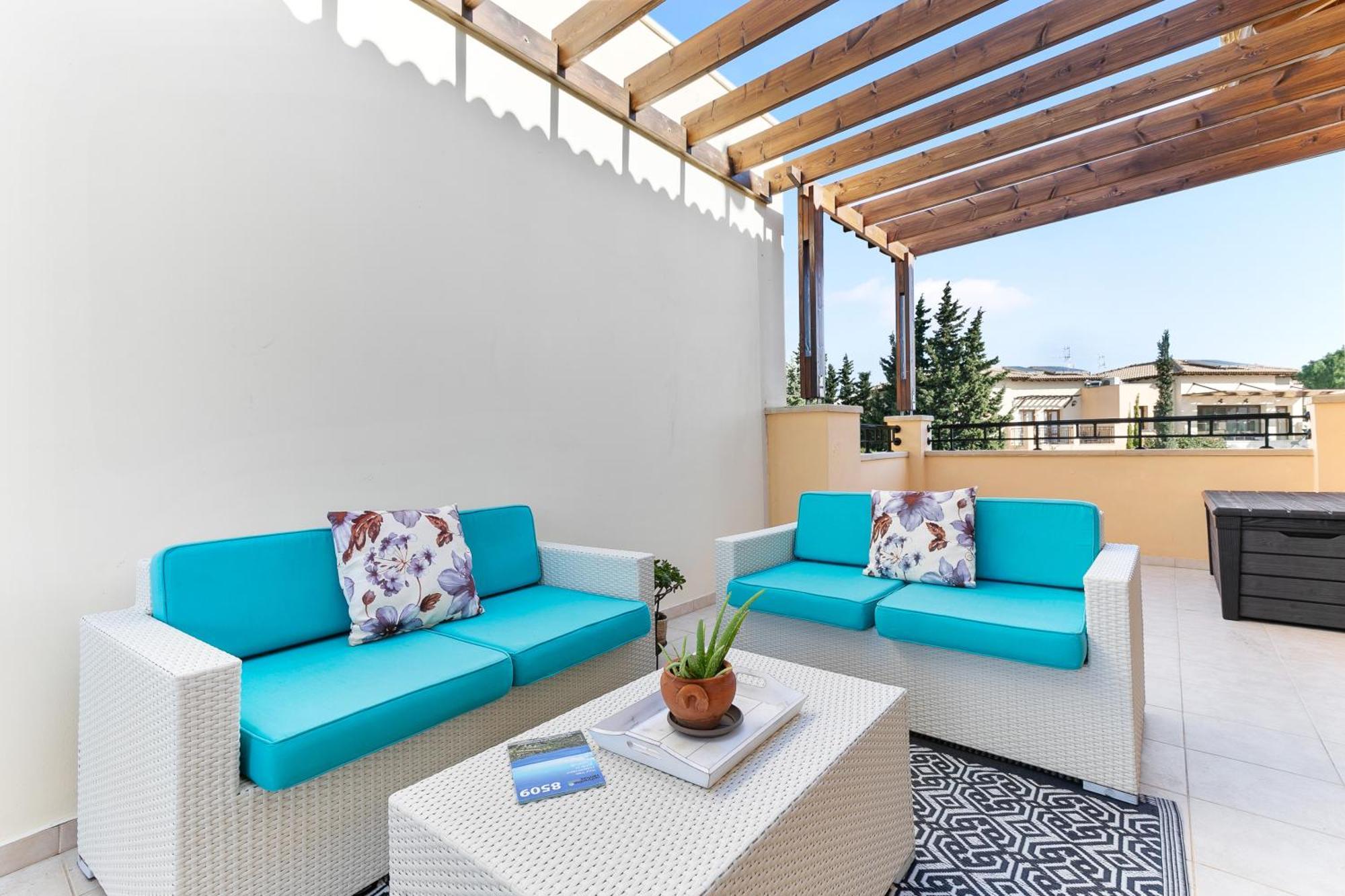 1 Bedroom Apartment Pyrgos With Beautiful Sea And Sunset Views, Aphrodite Hills Resort 코우클리아 외부 사진