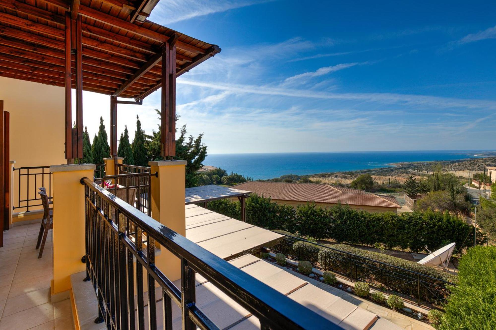 1 Bedroom Apartment Pyrgos With Beautiful Sea And Sunset Views, Aphrodite Hills Resort 코우클리아 외부 사진