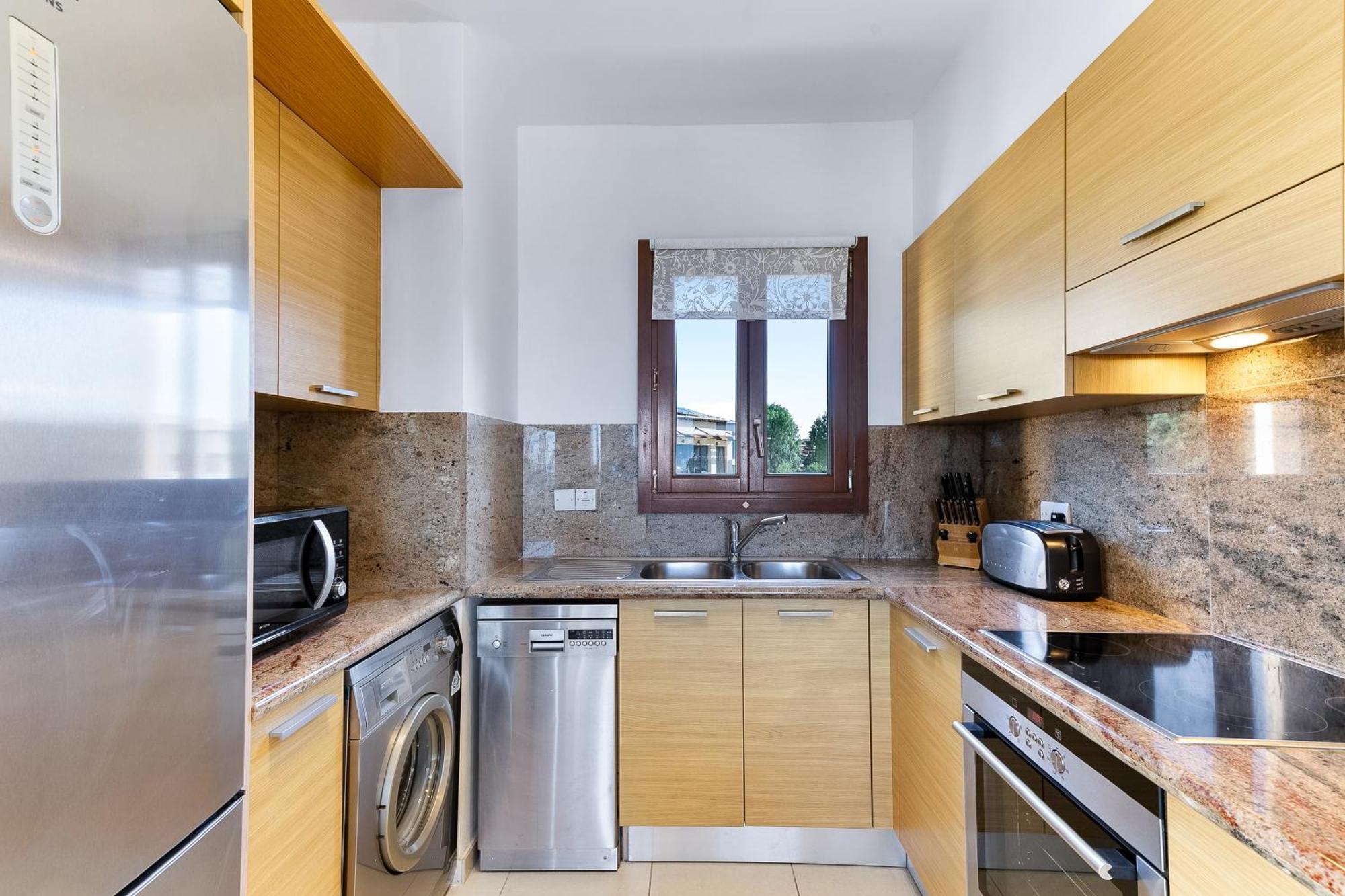 1 Bedroom Apartment Pyrgos With Beautiful Sea And Sunset Views, Aphrodite Hills Resort 코우클리아 외부 사진