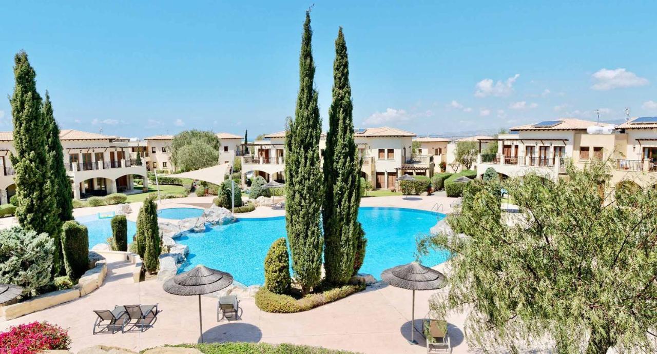 1 Bedroom Apartment Pyrgos With Beautiful Sea And Sunset Views, Aphrodite Hills Resort 코우클리아 외부 사진