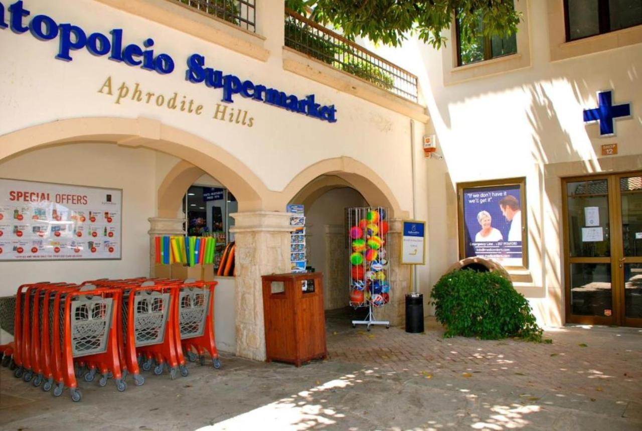 1 Bedroom Apartment Pyrgos With Beautiful Sea And Sunset Views, Aphrodite Hills Resort 코우클리아 외부 사진